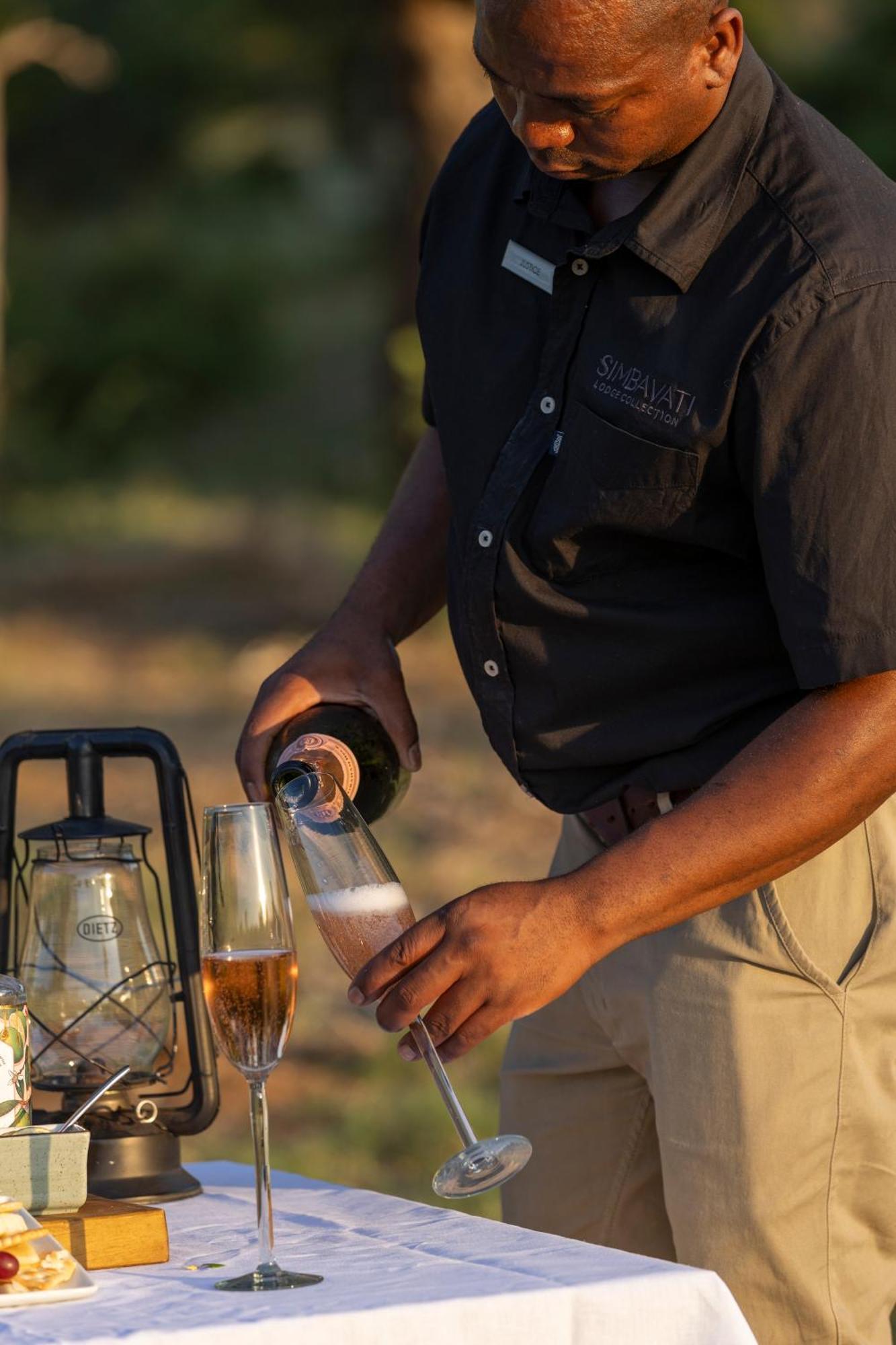 Simbavati River Lodge Timbavati Game Reserve Luaran gambar